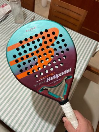 Pala de Pádel Bullpadel Flow Pro