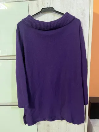 Jersey Papioca cuello vuelto morado