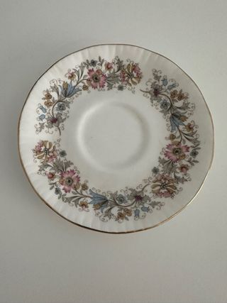 Taza y platillo Royal Albert Cáncer