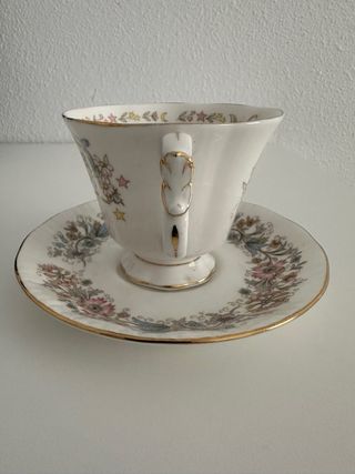 Taza y platillo Royal Albert Cáncer