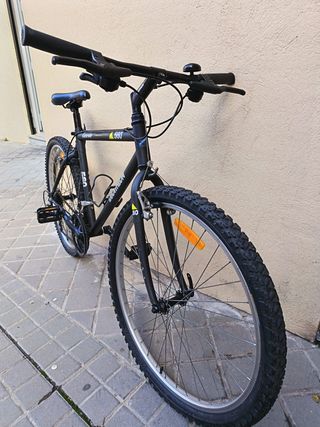 Bicicleta Rockrider 560 MTB