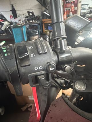 Piña luces Yamaha MT-07 Tracer 2017