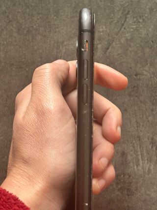 iPhone 11 64GB Negro + Funda Rosa + Cargador Nuevo