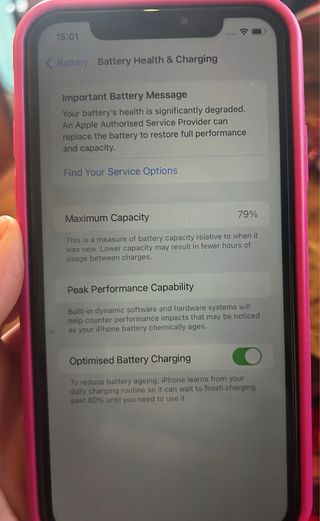 iPhone 11 64GB Negro + Funda Rosa + Cargador Nuevo