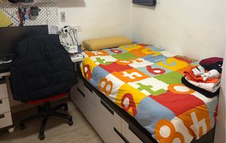 Cama juvenil y escritorio (Habitación)