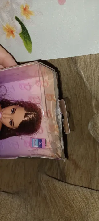 Muñeca Barbie con diabetes