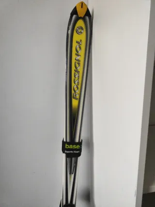 Esquís Salomon + 3 palos de regalo.