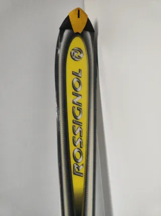 Esquís Salomon + 3 palos de regalo.