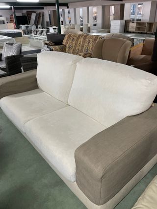 Sofá 2 plazas tela beige y marrón
