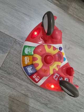 Tacata Ovi con centro de actividades