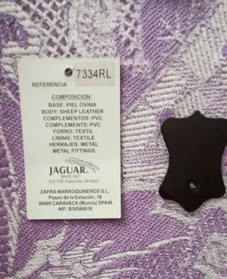 Bolso bandolera de piel negro caballero. Jaguar