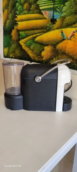 Lavazza Jolie A Modo Mio Bianca