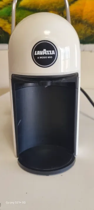 Lavazza Jolie A Modo Mio Bianca