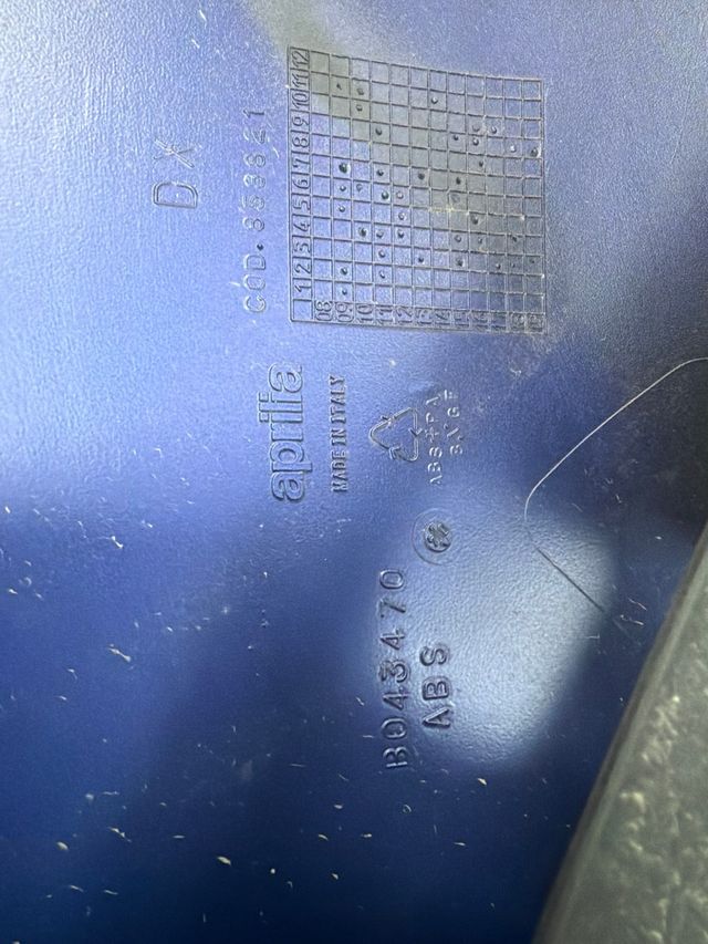 Carenado Lateral Derecho Aprilia RS 125 2022