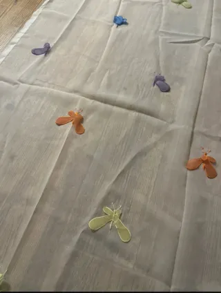 Cortinas infantiles con mariposas