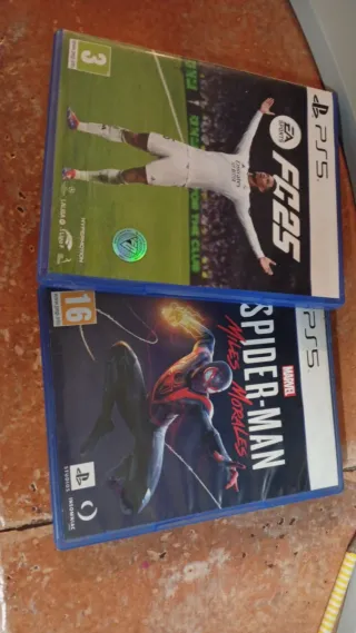Juegos PS5 FC 25 y Spider-Man Miles Morales