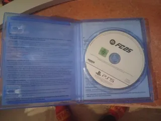 Juegos PS5 FC 25 y Spider-Man Miles Morales