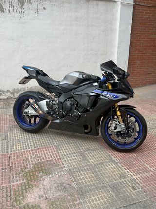 Yamaha R1M