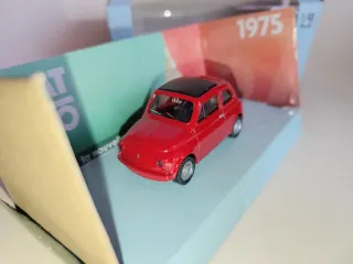 Fiat 500 1/43 Mondo Motors Auto Vintage