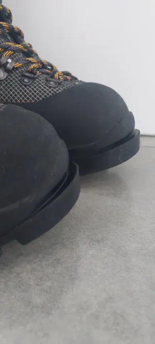 Stivali Bestard 41,5 + REGALO Piccozze