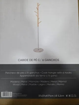 Cabide de pé em madeira e mármore