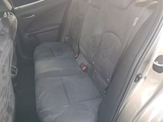 Lexus UX 2.0 250h Premium