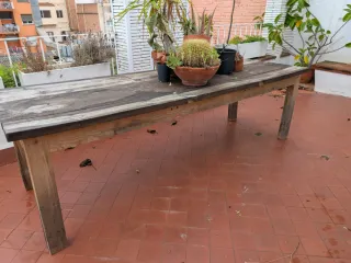Mesa de madera para exterior