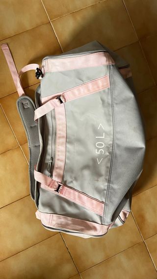 Bolsa Helly Hansen 50L Gris y Rosa