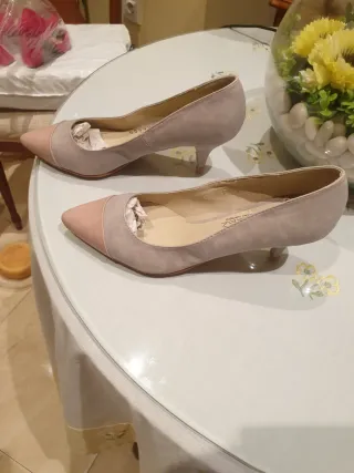 Zapatos de tacón Tino Gonzalez beige/rosa