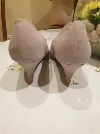 Zapatos de tacón Tino Gonzalez beige/rosa