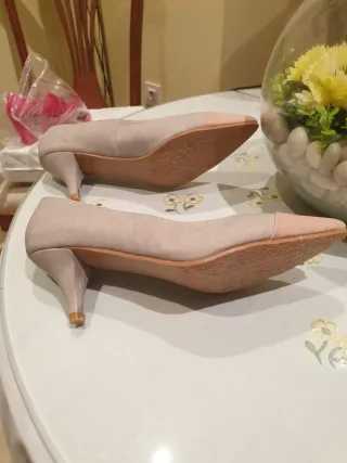 Zapatos de tacón Tino Gonzalez beige/rosa