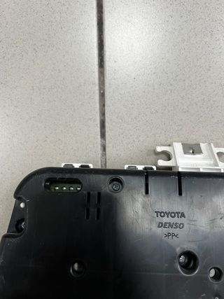 Quadrante Toyota Corolla MB257440-3890 83800-0f092