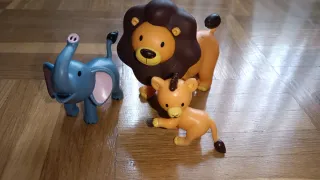 Figuras Animales del Zoo (Elefante y Leones)