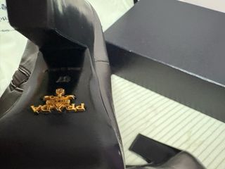 Stivali alti Prada grigi/argentati