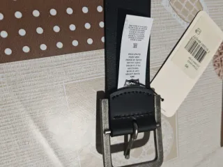 Cintura Levi's uomo nera. Originale