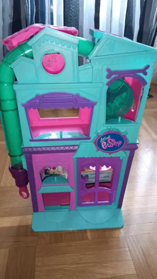 Casa Littlest Pet Shop con figuras