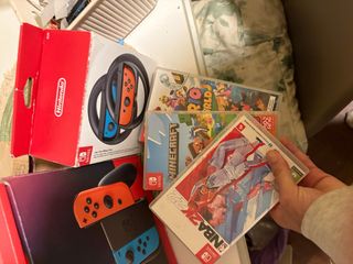 Nintendo Switch 32GB + Volantes + SD 64GB +juegos