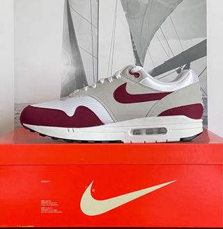 Nike Air Max 1 '87 Stranger Things Steve Harringto