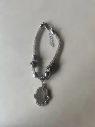 Pulsera con colgante mano de Fátima