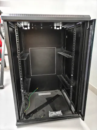 Armario Rack 19 para 6 Baterías Litio