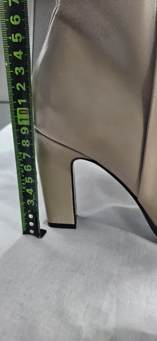 Botines Massimo Dutti Beige Mujer