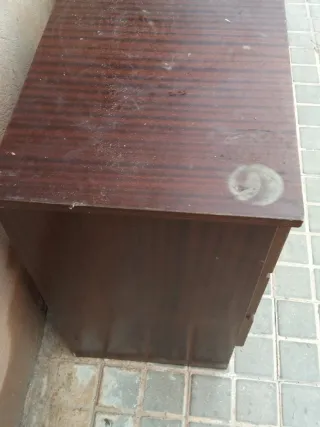 Due comodini vintage in legno e metallo