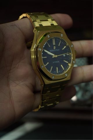 reloj elegante