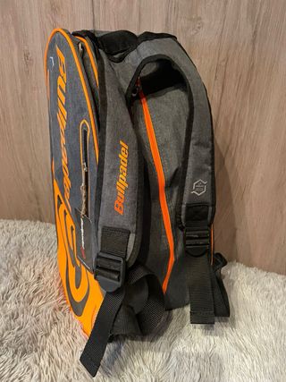 Paletero Bullpadel por estrenar