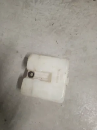 Depósito líqido limpiaparabrisas Ford