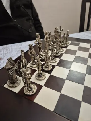 Juego Ajedrez Metálico El Quijote