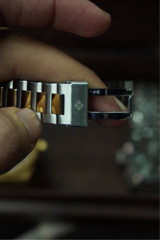 reloj Elegante Oro y Plata