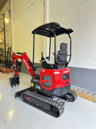 Miniexcavadora, motor Kubota D902,  1.8t