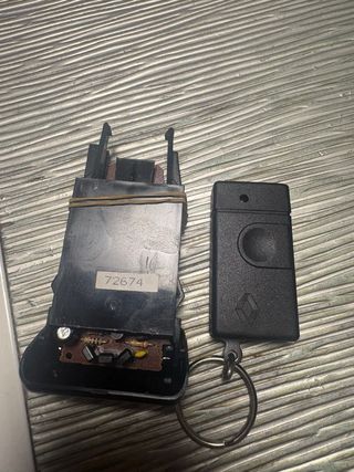 Mando y receptor IR Renault 90s NUEVO