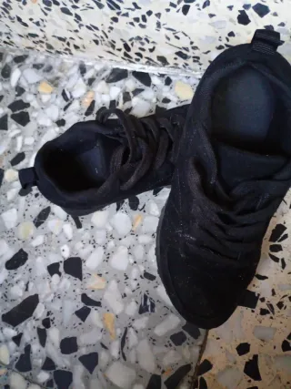 Zapatillas deportivas negras